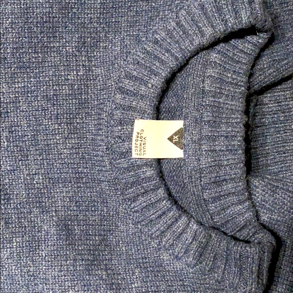 Sweater - Picture 3 of 3